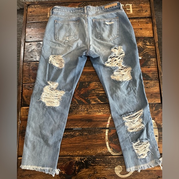 Cello heavy distressed light wash relaxed fit jeans. Size 9 - Picture 2 of 3